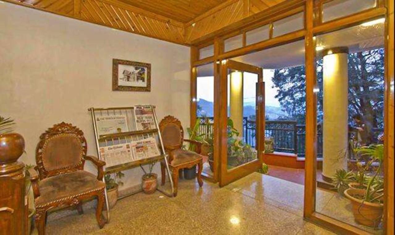 שימלה Wingait Inn - Hotel Near Mall Road מראה חיצוני תמונה